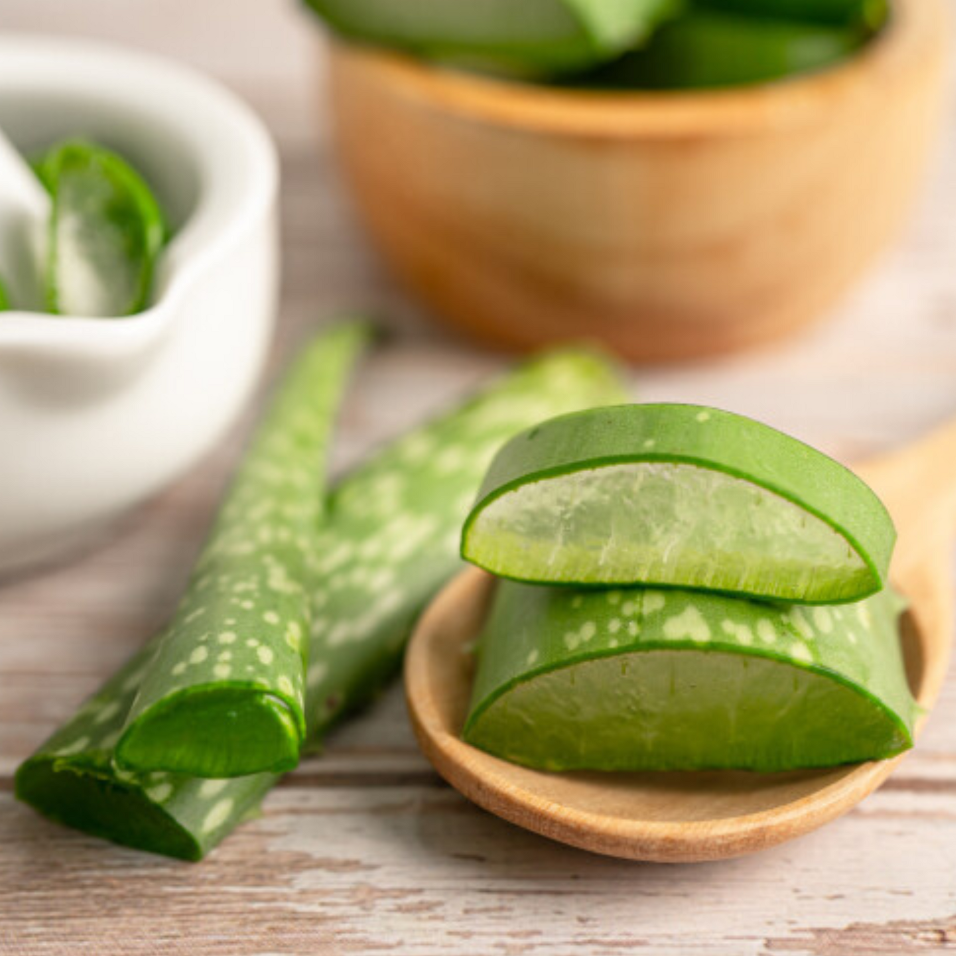 Le fondant AHONE 'Aloe vera' est idéal pour parfumer intensément votre intérieur.   Le fondant 'Aloe vera' est un véritable nuage de pureté et de fraîcheur. Ses notes florales et poudrées, raviront celles et ceux en quête de nouvelles destinations olfactives